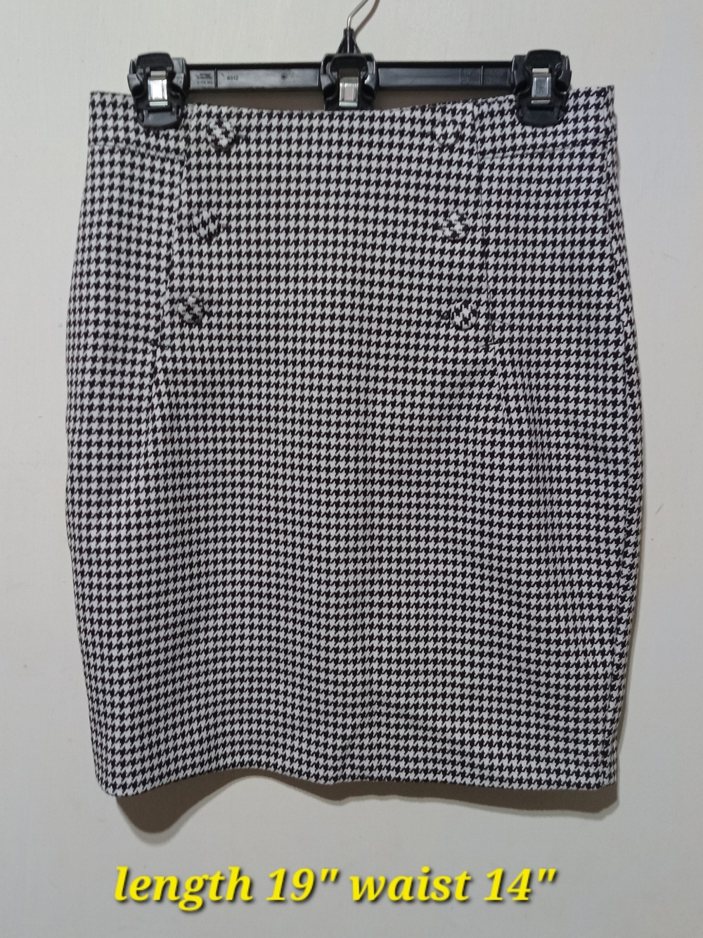 H&M Black & White Houndstooth Pencil Skirt